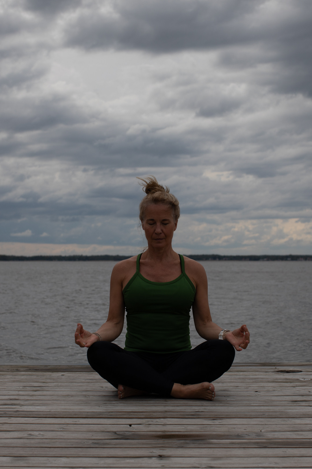 SLAKTERIET BLOCKPARTY YIN YOGA KL. 14.15-14.45 MED ANNA-KARIN cover image