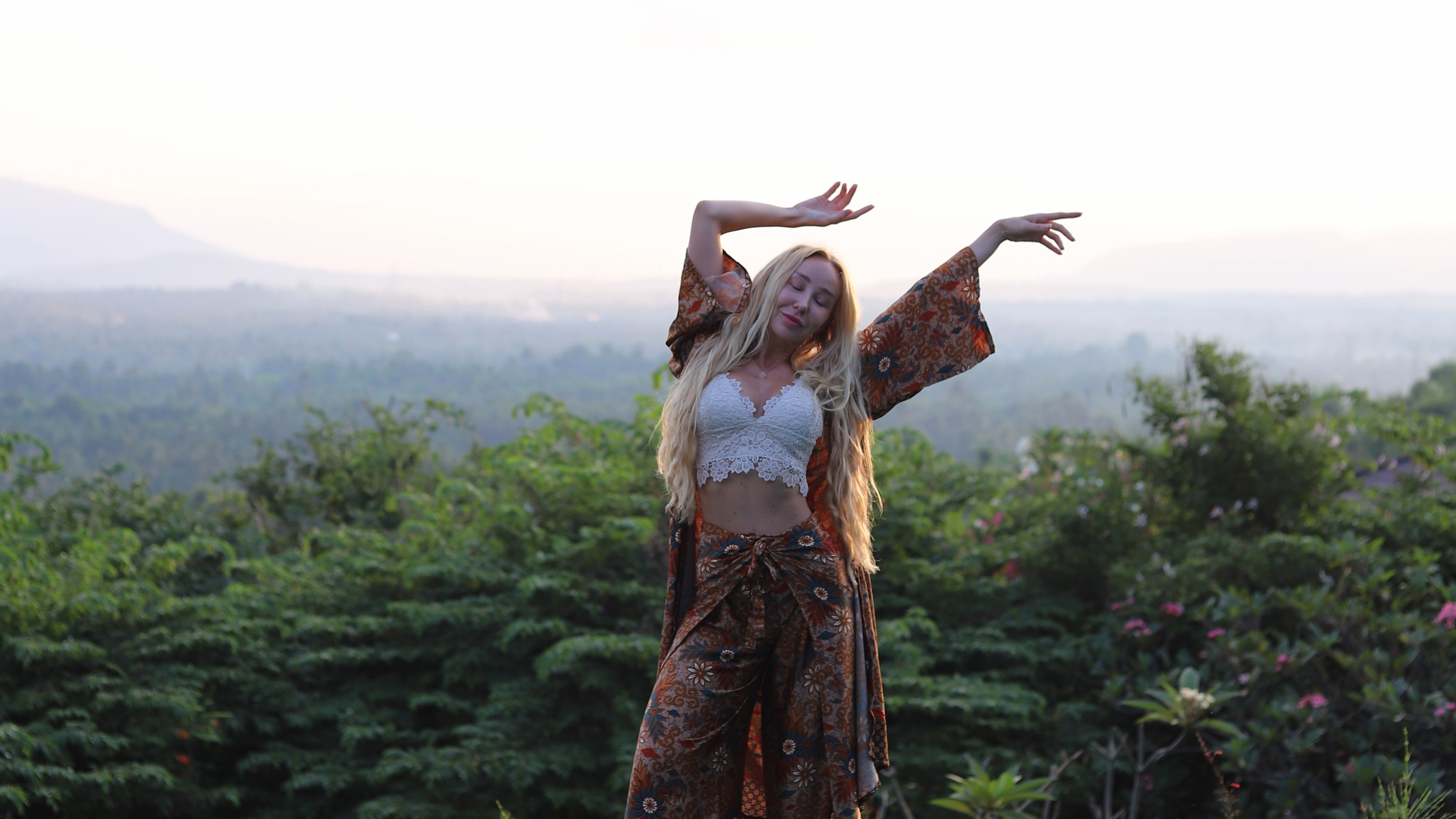 ARISE- beyond sight cover image