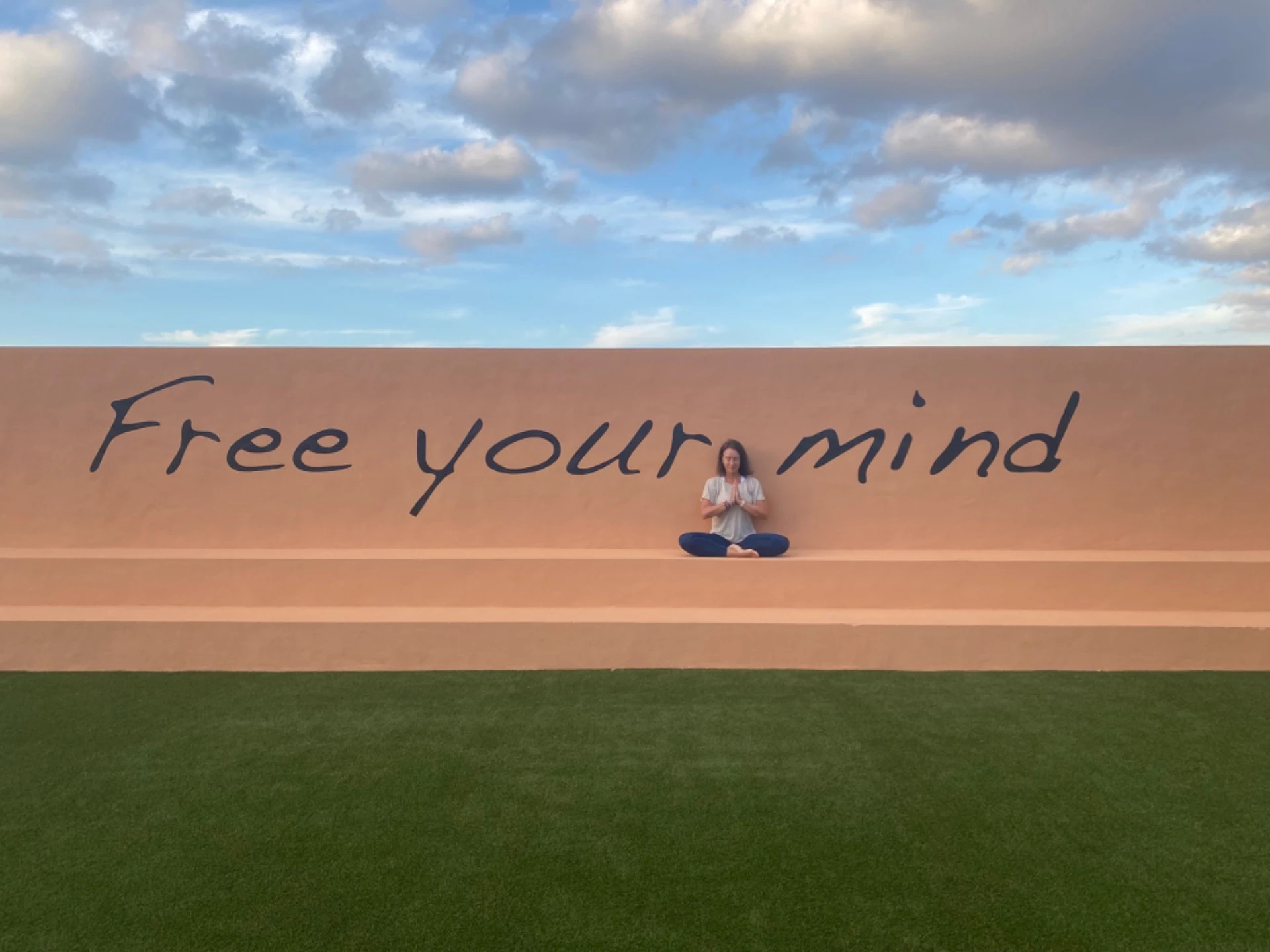 Slow hatha & yinyoga med Ulrika Friberg cover image